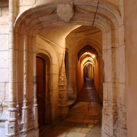 D'hotes Artelit Apartment