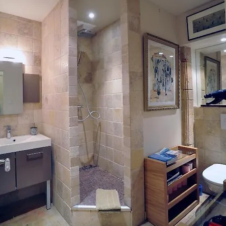 D'hotes Artelit Apartment